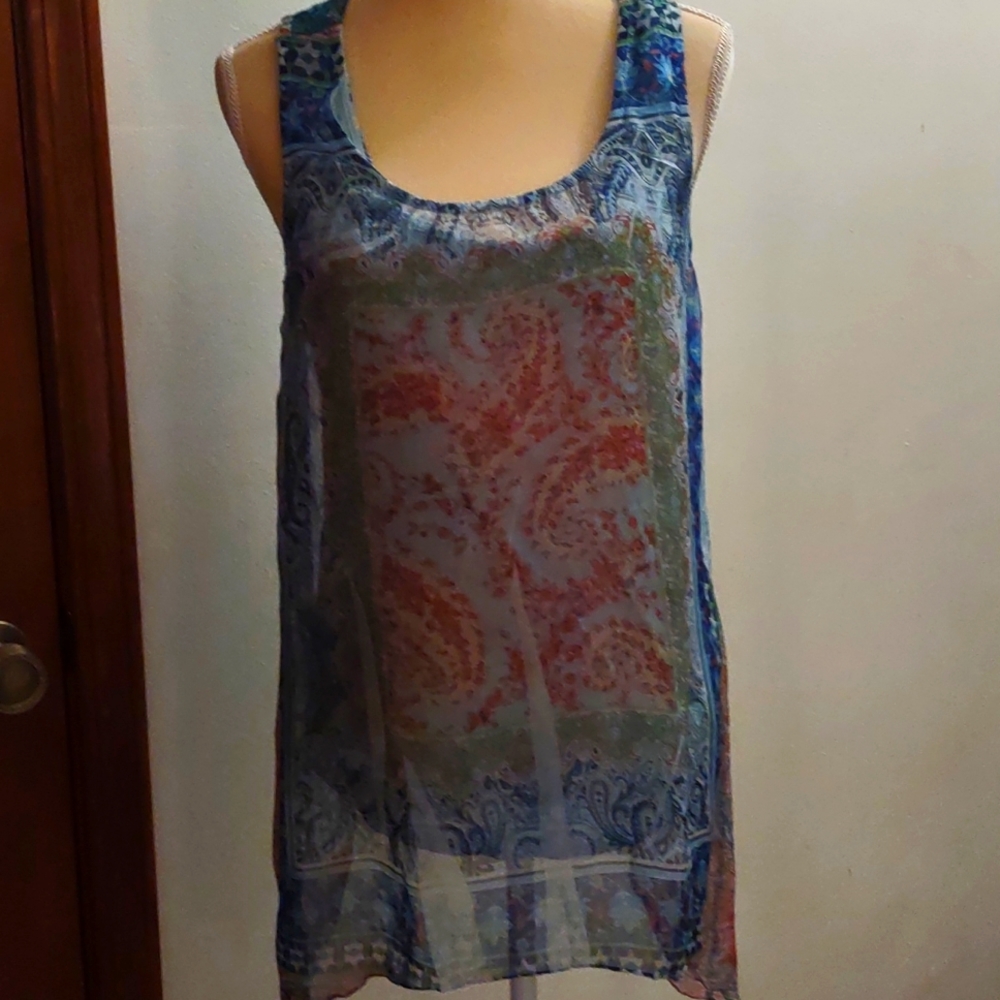 Live and let live sleeveless tank top, 2 layers, crocheted back, size L